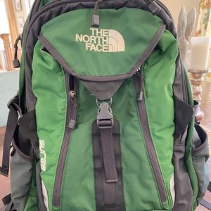 The North face backpack multi pocket green/grey